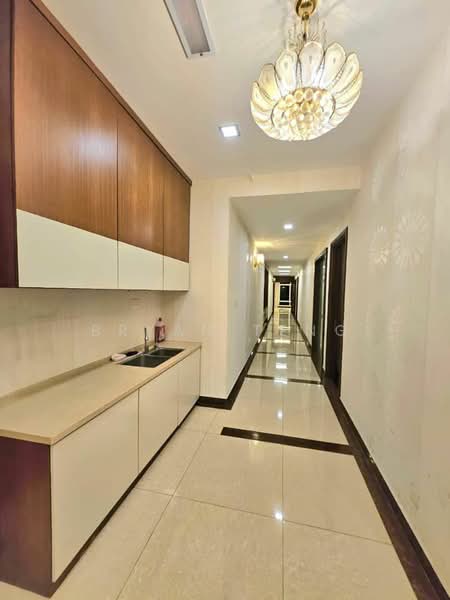 Kondominium untuk Dijual di H Residence (One Ritz Residence / Kelawai View) - Bryan Teng - Corridor - PropertyGuru.com.my