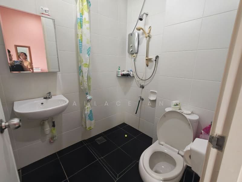 Cluster House for Sale in Setia Tropika (Johor Bahru) - Wallace Ang - Bathroom - PropertyGuru.com.my