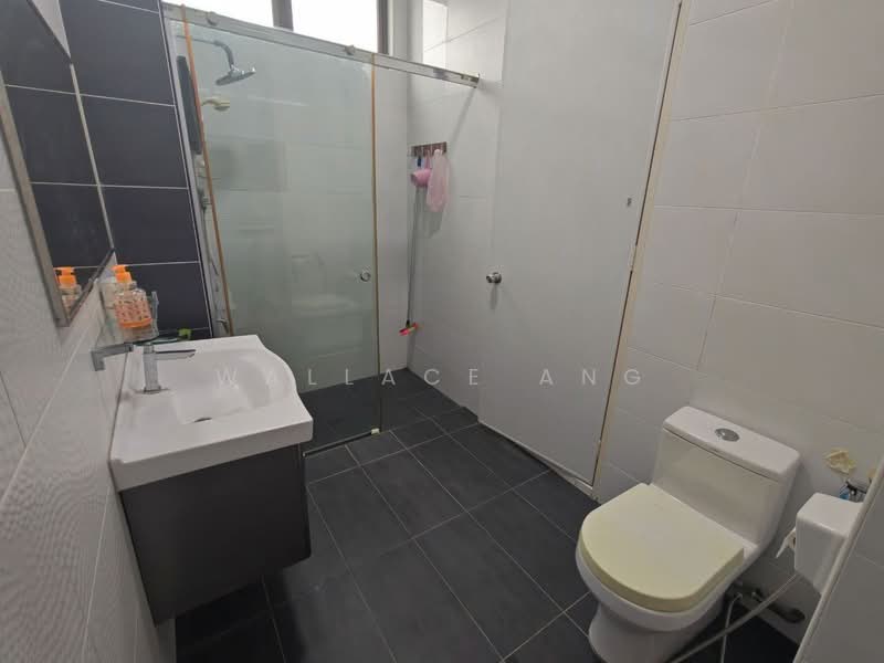 Cluster House for Sale in Setia Tropika (Johor Bahru) - Wallace Ang - Bathroom - PropertyGuru.com.my
