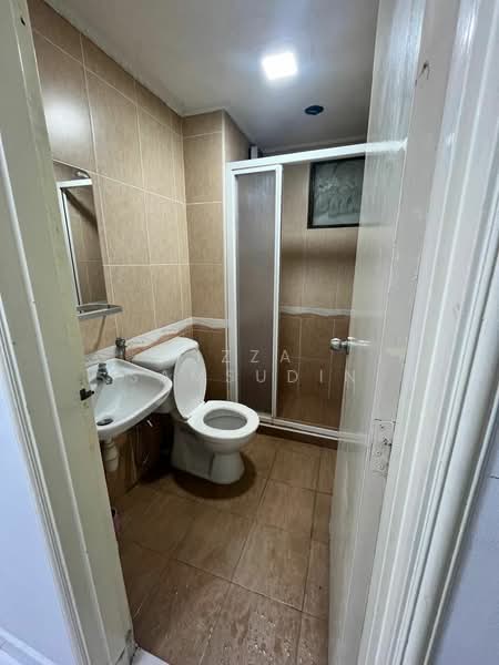 Kondominium untuk Disewa di Vista Millennium Condominium - Izza Samsudin - Bathroom - PropertyGuru.com.my