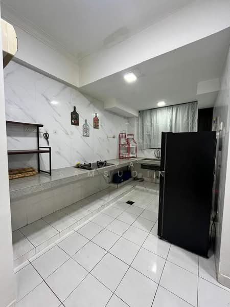 Kondominium untuk Disewa di Vista Millennium Condominium - Izza Samsudin - Kitchen - PropertyGuru.com.my