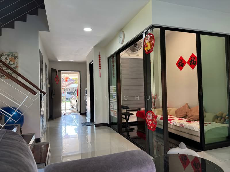 Rumah Teres 2 Tingkat untuk Disewa di Leisure Farm (Gelang Patah) - Merry Chua - Corridor - PropertyGuru.com.my