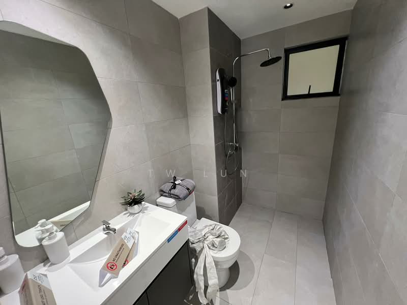 Kondominium untuk Dijual di Residensi Platinum Saujana Violet 2 (psv2) - Tw Lun - Bathroom - PropertyGuru.com.my