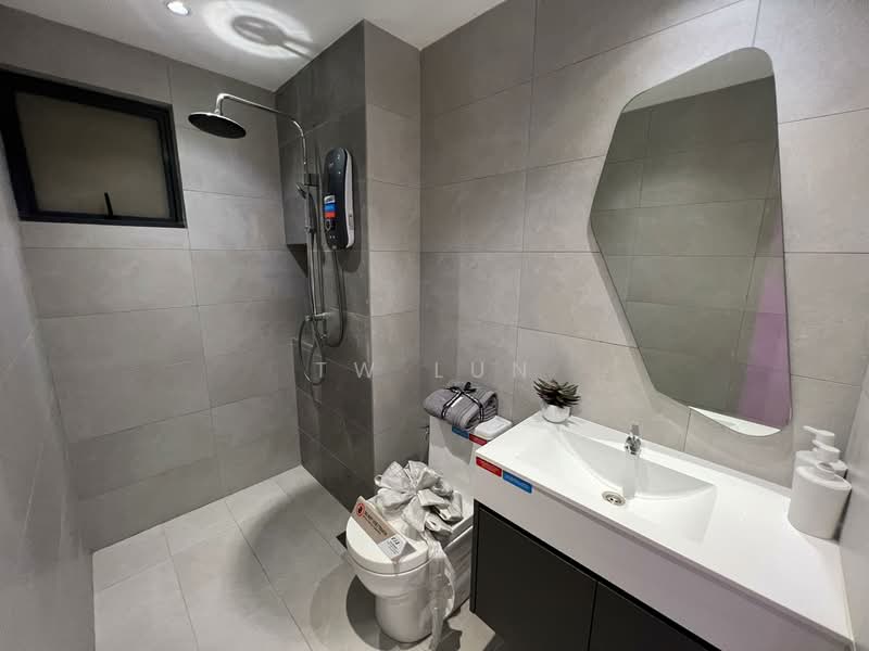 Kondominium untuk Dijual di Residensi Platinum Saujana Violet 2 (psv2) - Tw Lun - Bathroom - PropertyGuru.com.my