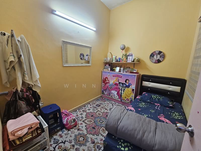 2-storey Terraced House for Sale in Bukit Jelutong (Shah Alam) - Winny Su - Bedroom - PropertyGuru.com.my