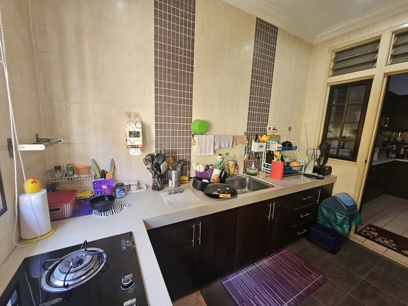 2-storey Terraced House for Sale in Bukit Jelutong (Shah Alam) - Winny Su - Kitchen - PropertyGuru.com.my