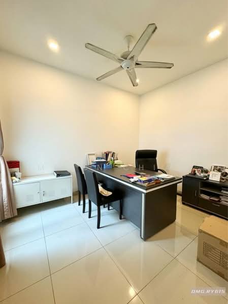 Rumah Teres 2 Tingkat untuk Dijual di Ambang Botanic 2 (Klang) - Mason Chiah - Study - PropertyGuru.com.my