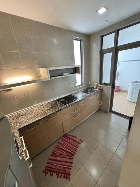 Condominium for Rent at Shaftsbury Residence - Olive Cho - Kitchen - PropertyGuru.com.my