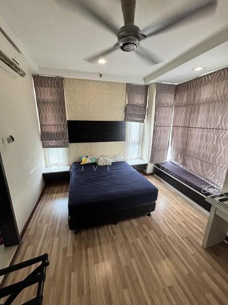 Condominium for Rent at Shaftsbury Residence - Olive Cho - Bedroom - PropertyGuru.com.my