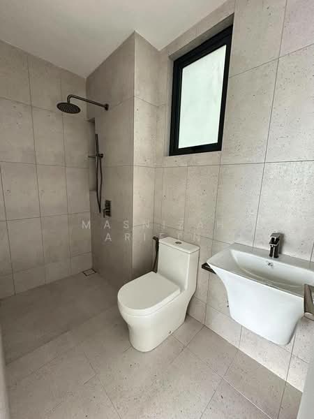Condominium for Sale at EdgeWood Residences @ SkySanctuary - Masnizah Arifin - Bathroom - PropertyGuru.com.my