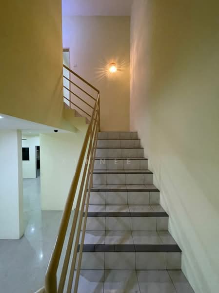 2-storey Terraced House for Rent in Kampung Baru Batu Maung (Batu Maung) - Xinnee . - Corridor - PropertyGuru.com.my