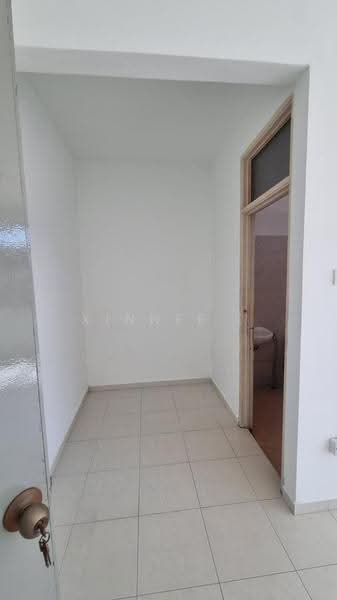 Rumah Teres 2-Tingkat untuk Disewa di Taman Iping (Batu Maung) - Xinnee . - Bathroom - PropertyGuru.com.my