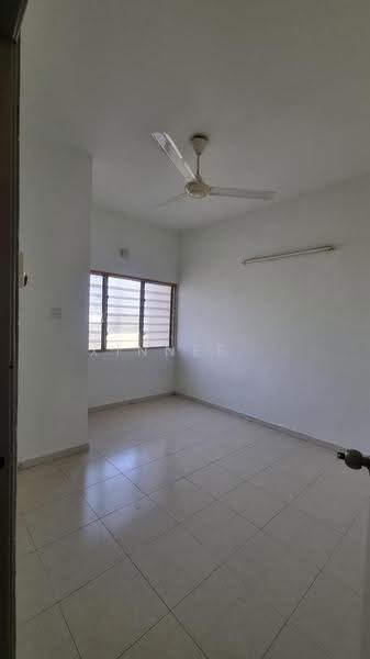 Rumah Teres 2-Tingkat untuk Disewa di Taman Iping (Batu Maung) - Xinnee . - Interior - PropertyGuru.com.my