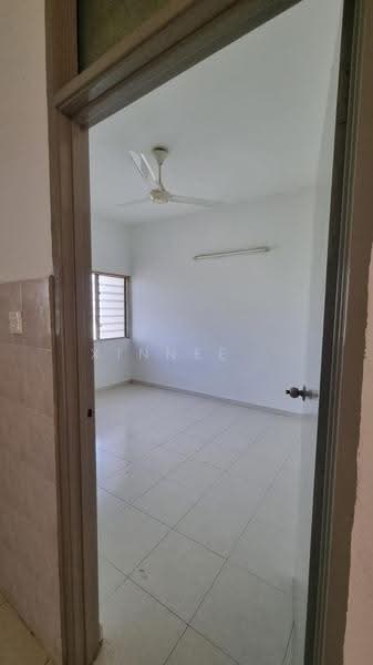 Rumah Teres 2-Tingkat untuk Disewa di Taman Iping (Batu Maung) - Xinnee . - Interior - PropertyGuru.com.my