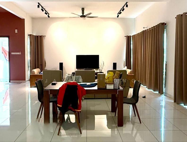 Rumah Berkembar untuk Dijual di Ambang Botanic 2 (Klang) - Jason Chong - Living Room - PropertyGuru.com.my
