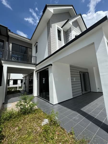Cluster House for Sale in Taman Ekoflora (Johor Bahru) - Jovin Te - Exterior - PropertyGuru.com.my