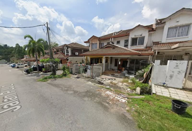 2-storey Terraced House for Sale in Bandar Putra Permai (Seri Kembangan) - Tony YY - Exterior - PropertyGuru.com.my