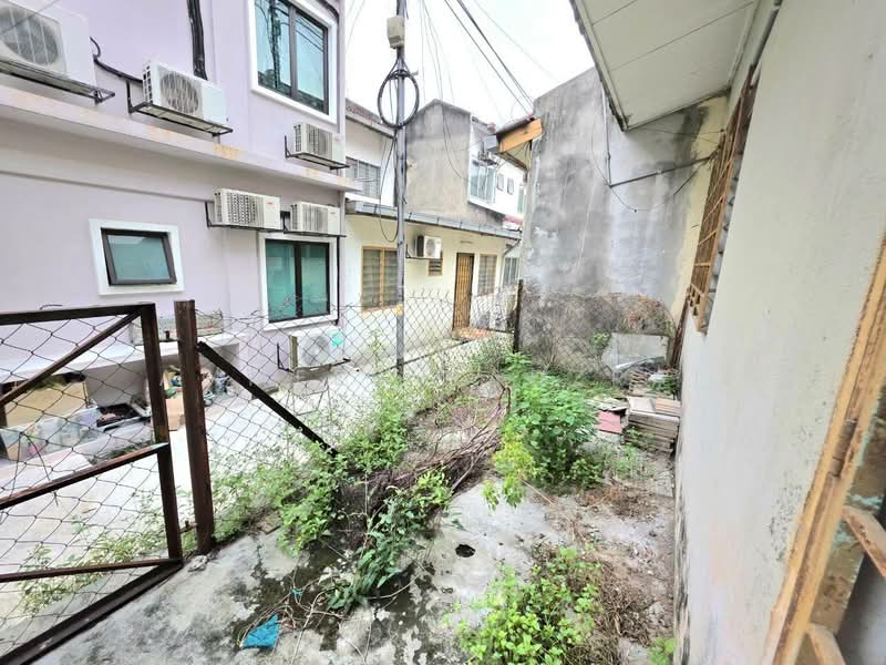 Rumah Teres 2 Tingkat untuk Dijual di Seksyen 27 (Shah Alam) - Ammeer Nadzrai - Exterior - PropertyGuru.com.my