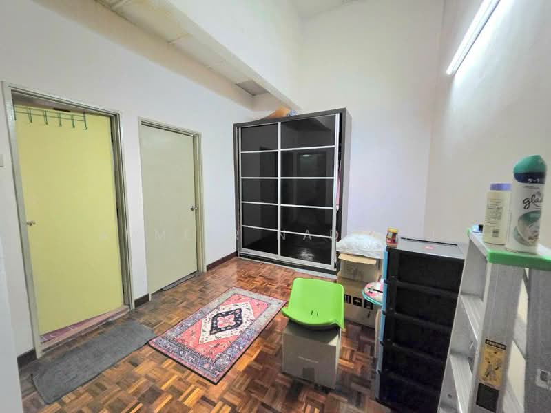 Rumah Teres 2 Tingkat untuk Dijual di Seksyen 27 (Shah Alam) - Ammeer Nadzrai - Interior - PropertyGuru.com.my
