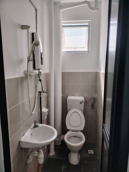 Pangsapuri untuk Disewa di Skyview Garden - Renea Woo - Bathroom - PropertyGuru.com.my