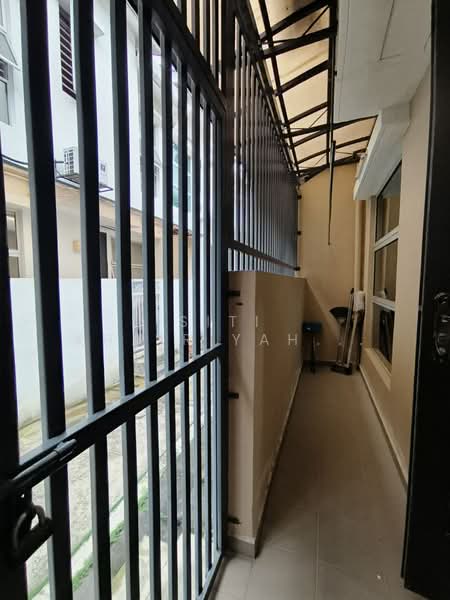 Rumah Teres 2 Tingkat untuk Dijual di Klang (Selangor) - SITI KHAIRIYAH JAAFAR - PropertyGuru.com.my