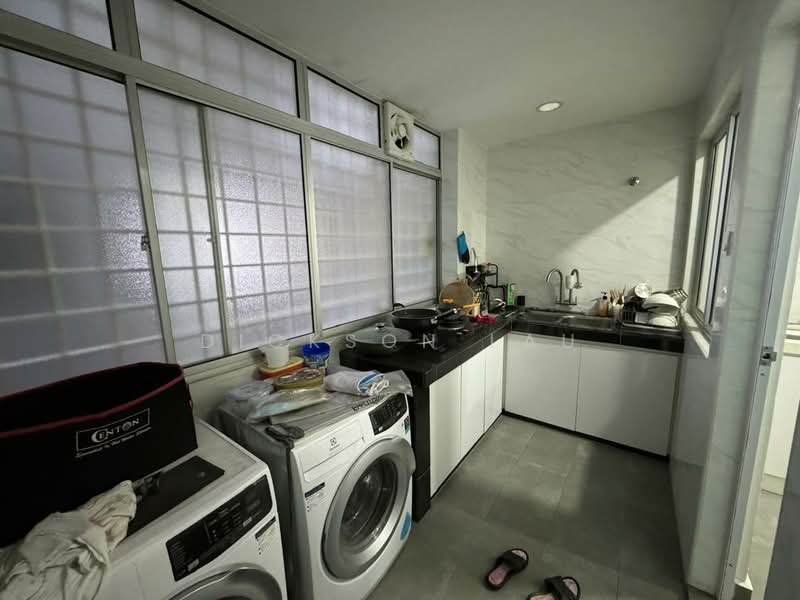 Apartment for Sale at Suria Kipark Damansara - Dickson Lau - Kitchen - PropertyGuru.com.my
