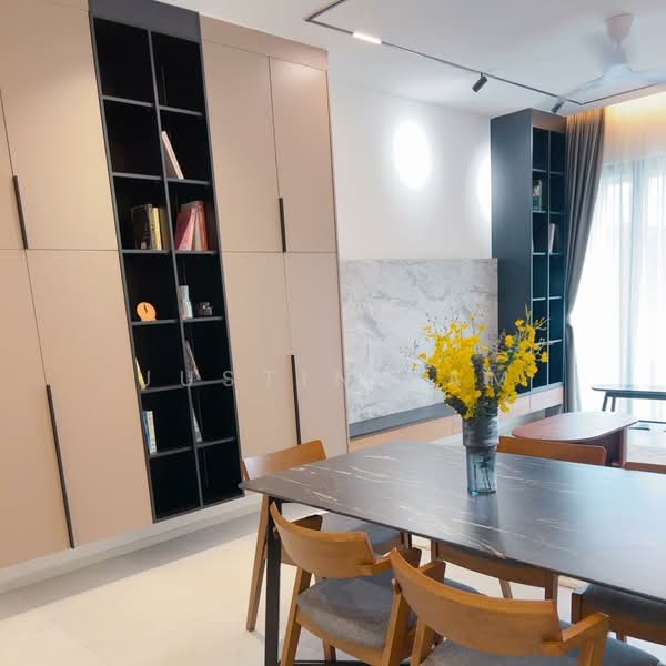 Servis Apartment untuk Dijual di The Goodwood Residence - Justin Lam - Dining Room - PropertyGuru.com.my
