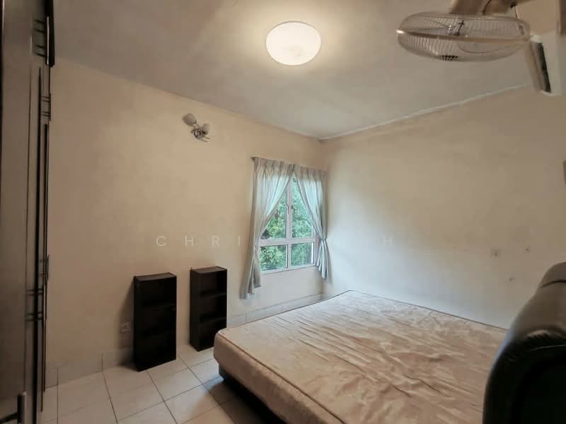 Kondominium untuk Dijual di Greenlane Park - Chris Teoh - Bedroom - PropertyGuru.com.my