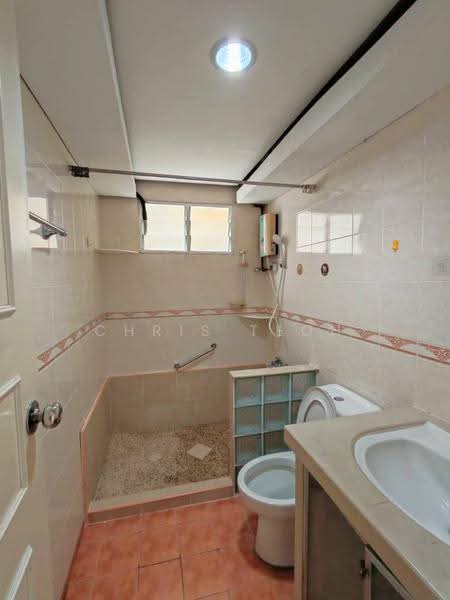 Condominium for Sale at Greenlane Park - Chris Teoh - Bathroom - PropertyGuru.com.my