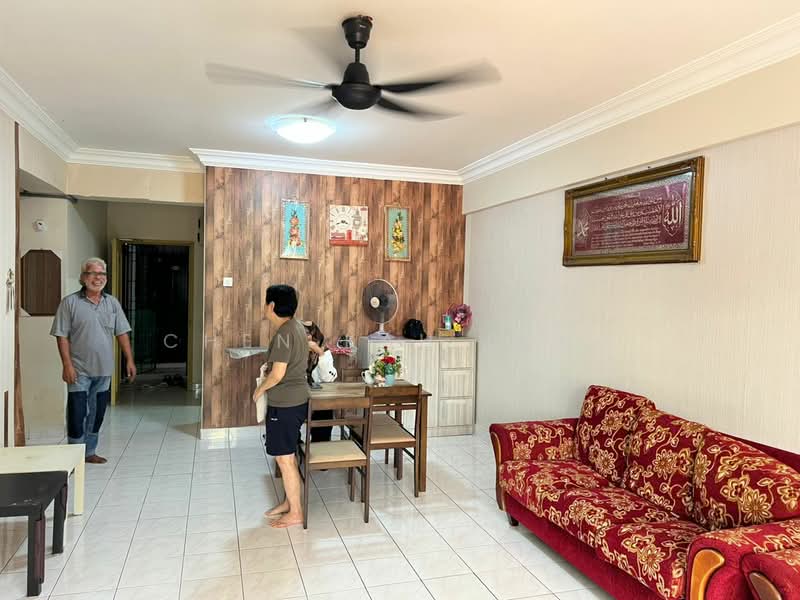 Condominium for Sale at Bayu Tasik 1 - Chen Kah Seng - Living Room - PropertyGuru.com.my