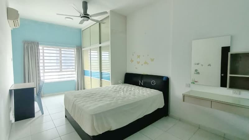 Kondominium untuk Dijual di One World 2 (1-Sky) - Cris Ng - Bedroom - PropertyGuru.com.my