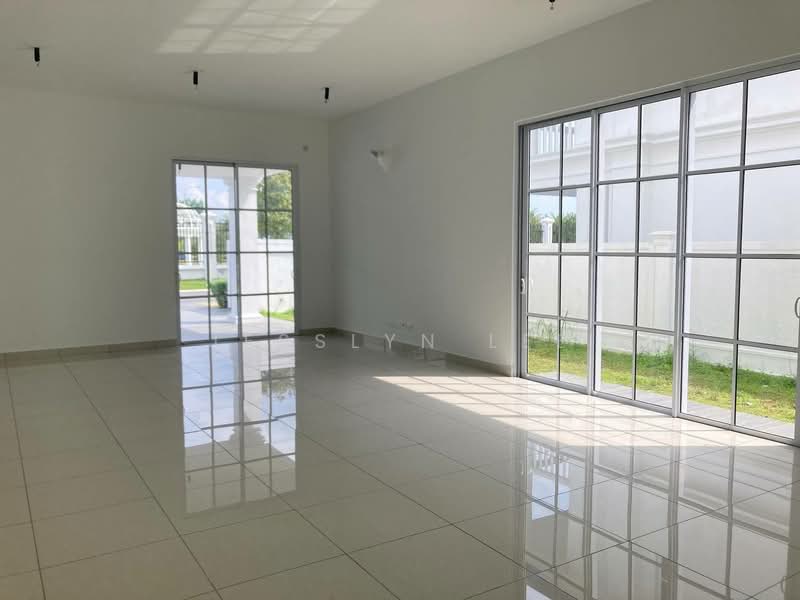 Rumah Berkembar untuk Dijual di Eco Majestic (Semenyih) - Jesslyn Lee - Living Room - PropertyGuru.com.my