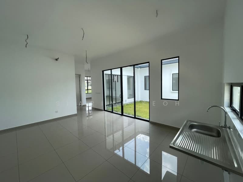 1-storey Terraced House for Sale in Shah Alam (Selangor) - Sharine Yeoh - Living Room - PropertyGuru.com.my