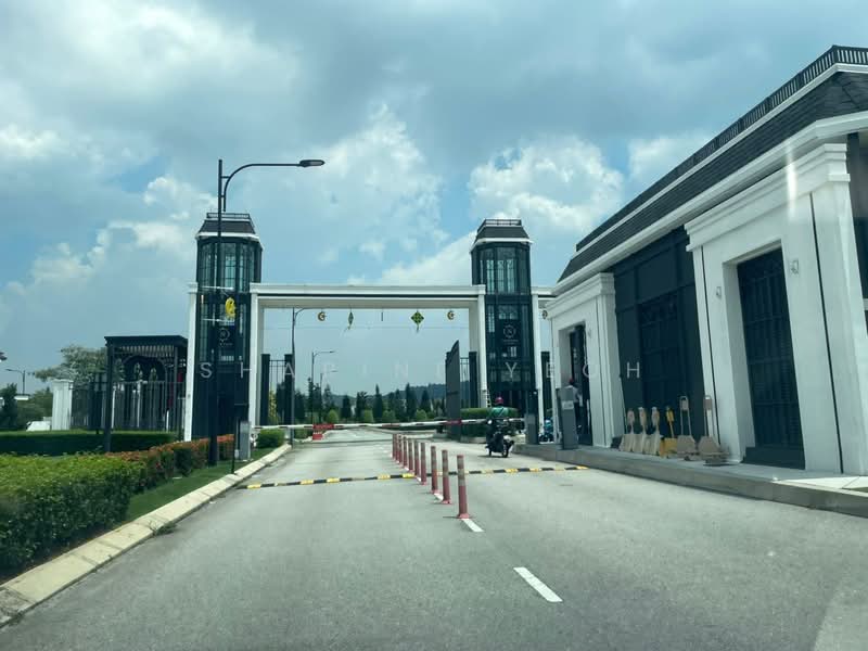 1-storey Terraced House for Sale in Shah Alam (Selangor) - Sharine Yeoh - Exterior - PropertyGuru.com.my