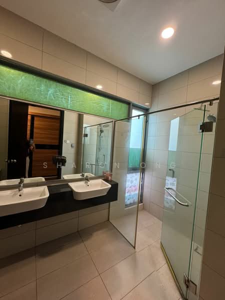 Semi-Detached House for Sale in Taman Molek (Johor Bahru) - Sharon Ong - Bathroom - PropertyGuru.com.my