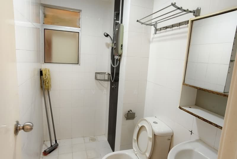 Condominium for Rent at Plaza Menjalara - Eva Yap - Bathroom - PropertyGuru.com.my