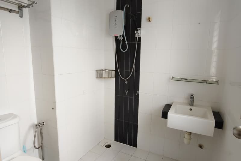Condominium for Rent at Plaza Menjalara - Eva Yap - Bathroom - PropertyGuru.com.my
