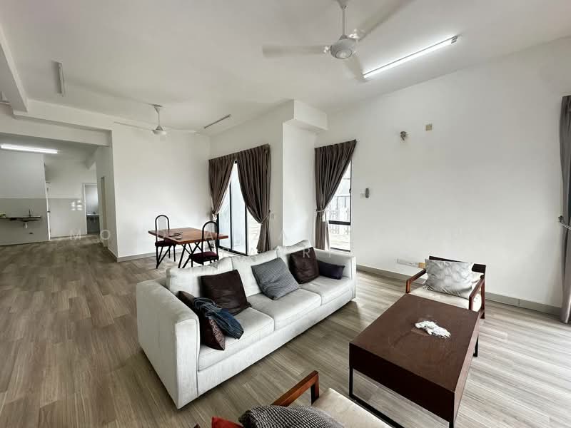 Semi-Detached House for Sale in Shah Alam (Selangor) - Mohd Aizat Saiful Bahri - Living Room - PropertyGuru.com.my