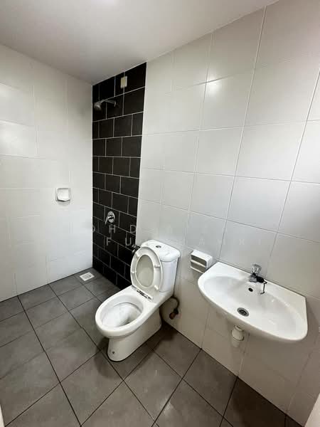Semi-Detached House for Sale in Shah Alam (Selangor) - Mohd Aizat Saiful Bahri - Bathroom - PropertyGuru.com.my