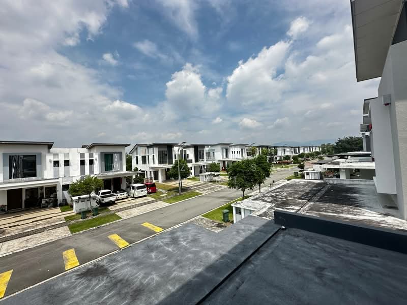 Semi-Detached House for Sale in Shah Alam (Selangor) - Mohd Aizat Saiful Bahri - Exterior - PropertyGuru.com.my