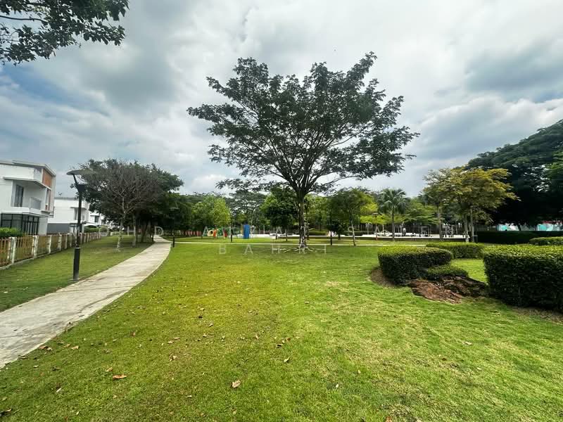 Semi-Detached House for Sale in Shah Alam (Selangor) - Mohd Aizat Saiful Bahri - Exterior - PropertyGuru.com.my