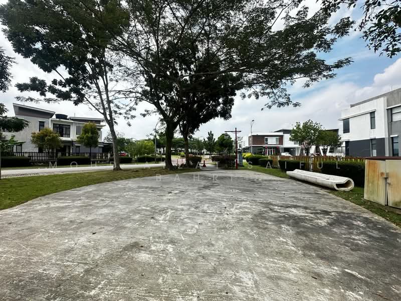 Semi-Detached House for Sale in Shah Alam (Selangor) - Mohd Aizat Saiful Bahri - Exterior - PropertyGuru.com.my