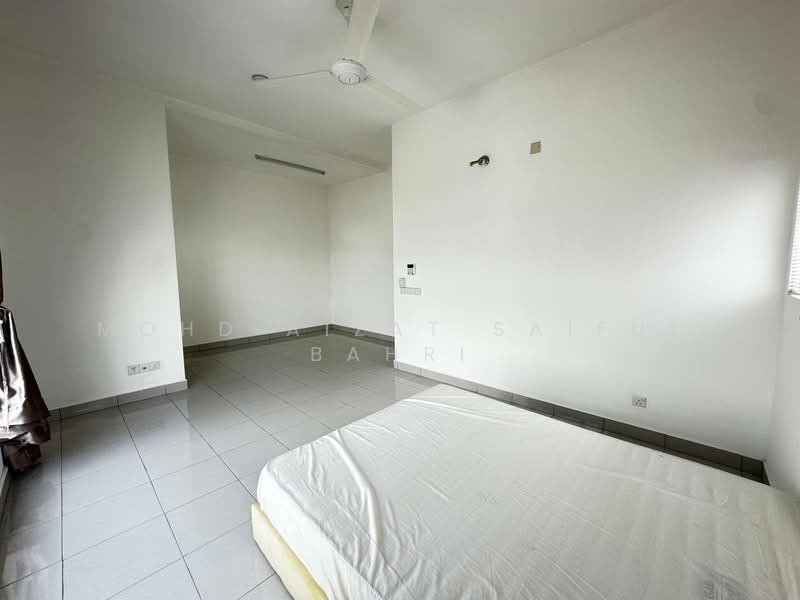 Semi-Detached House for Sale in Shah Alam (Selangor) - Mohd Aizat Saiful Bahri - Bedroom - PropertyGuru.com.my