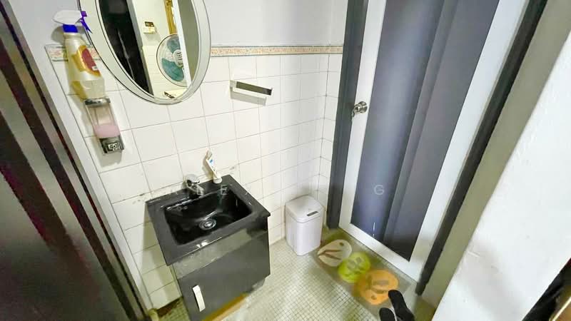 Rumah Teres 2 Tingkat untuk Dijual di Seksyen 17 (Petaling Jaya) - Alex Tong - Bathroom - PropertyGuru.com.my