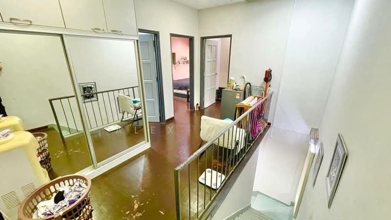 Rumah Teres 2 Tingkat untuk Dijual di Seksyen 17 (Petaling Jaya) - Alex Tong - Bedroom - PropertyGuru.com.my