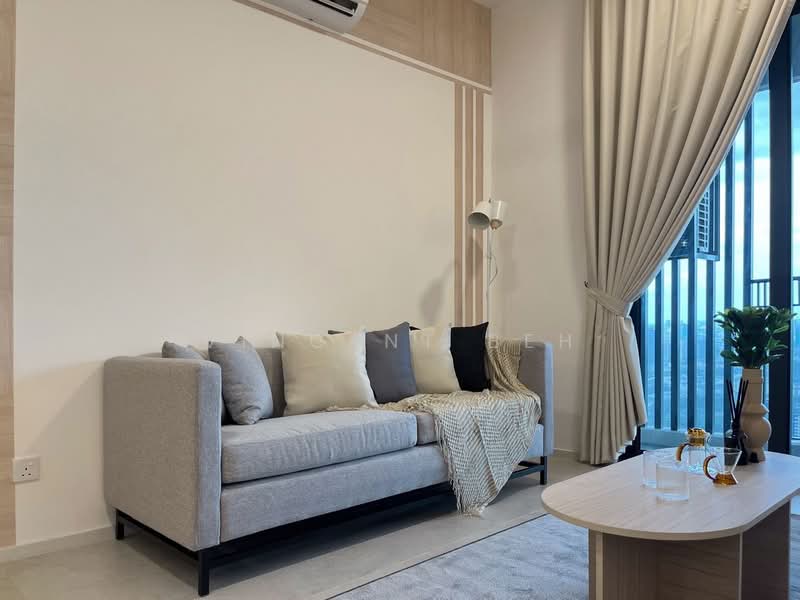 Servis Apartment untuk Dijual di The Goodwood Residence - Vincent Beh - Living Room - PropertyGuru.com.my