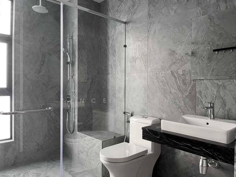 Servis Apartment untuk Dijual di The Goodwood Residence - Vincent Beh - Bathroom - PropertyGuru.com.my