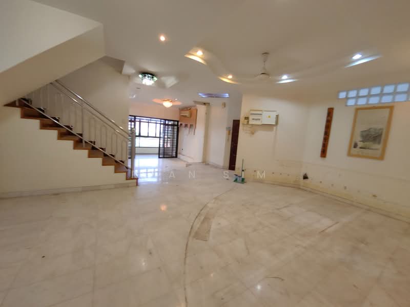 Pangsapuri untuk Dijual di Greenlane Heights Block G - Ryan Sim - Living Room - PropertyGuru.com.my