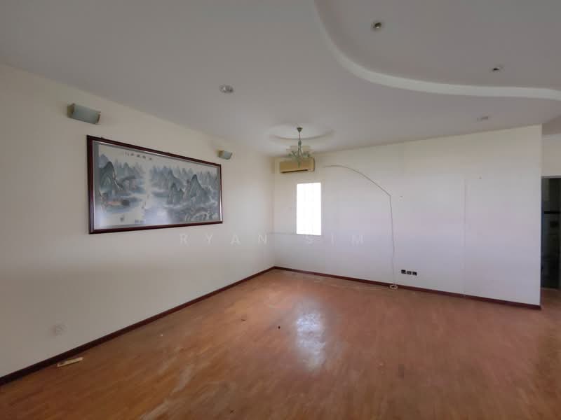 Pangsapuri untuk Dijual di Greenlane Heights Block G - Ryan Sim - Living Room - PropertyGuru.com.my