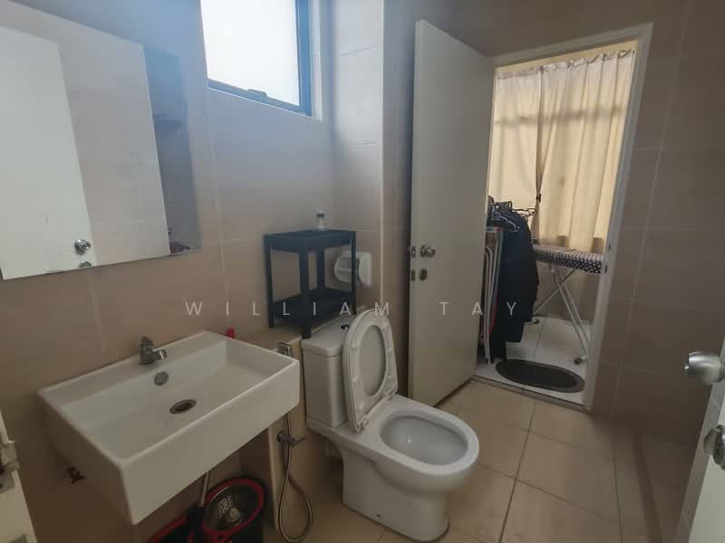 2-storey Terraced House for Sale in Taman Seri Austin (Tebrau) - William Tay - Bathroom - PropertyGuru.com.my
